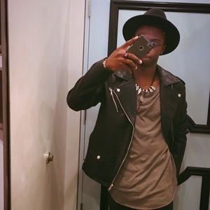 Meet your Posher, Najee